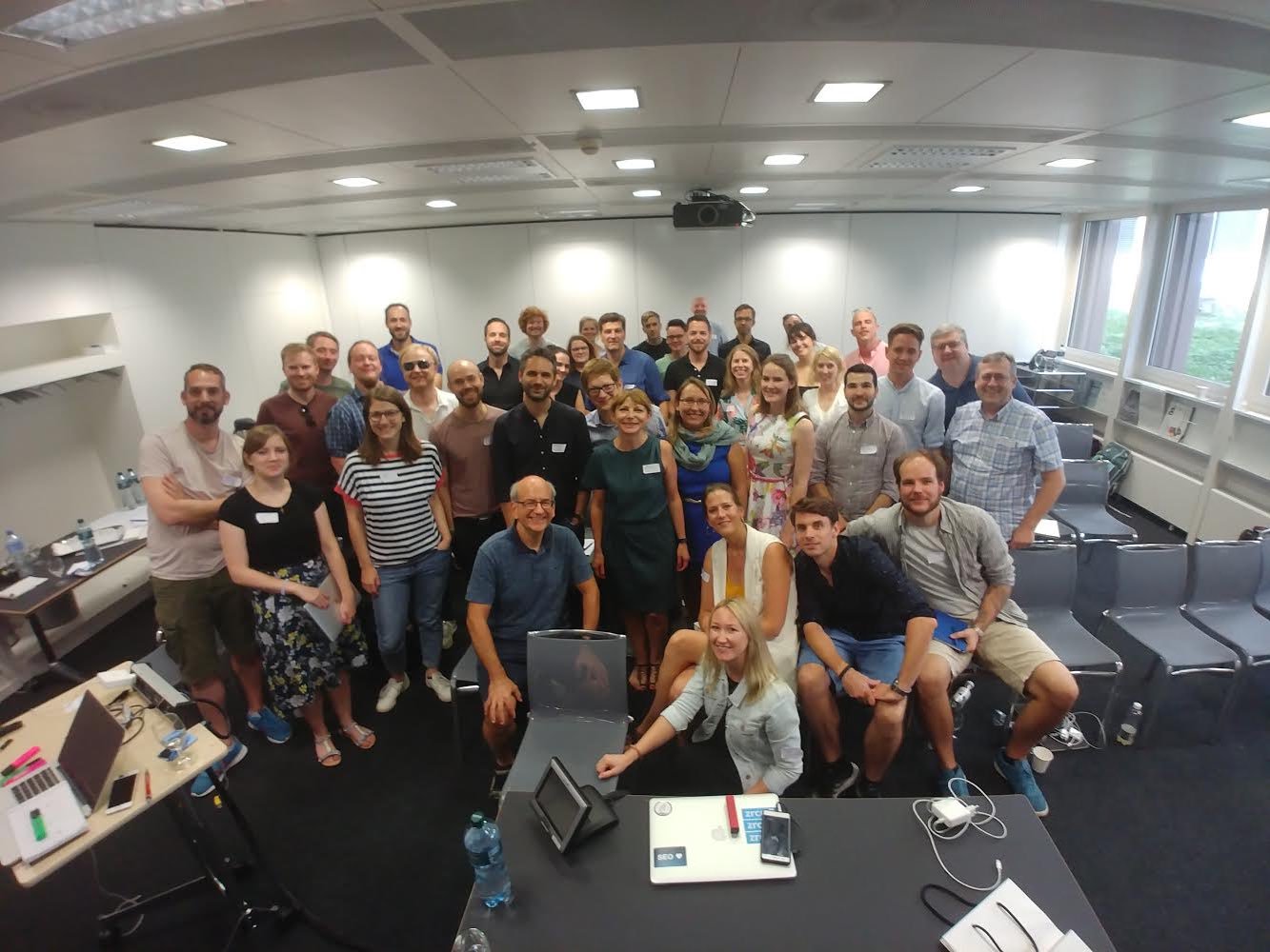 SEO Publisher Summit 2019: Gruppenbild mit Johannes Müller