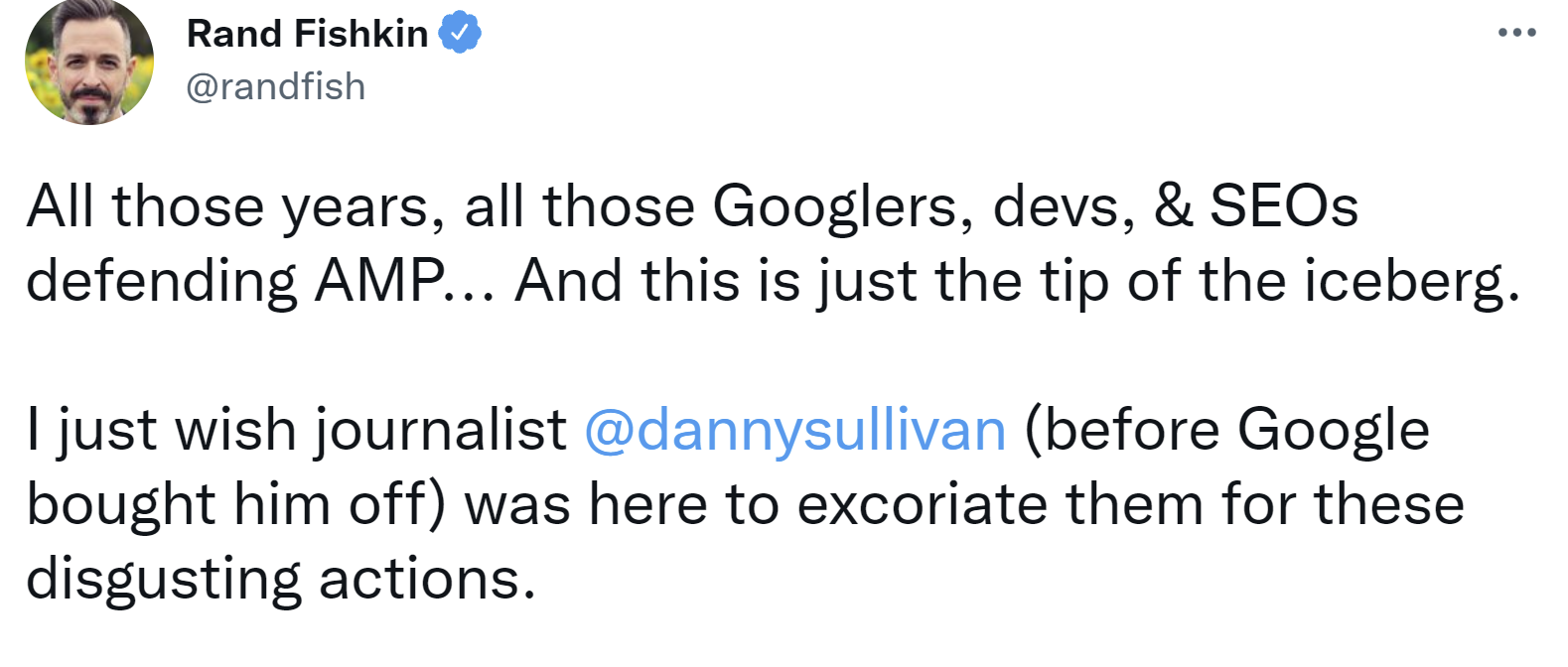 Rand Fishkin kritisiert Google wegen mutmaßlichen Manipulationen von AMP zugunsten eigener Werbung